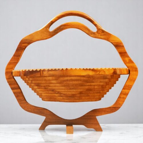 Oval shaped spring tray